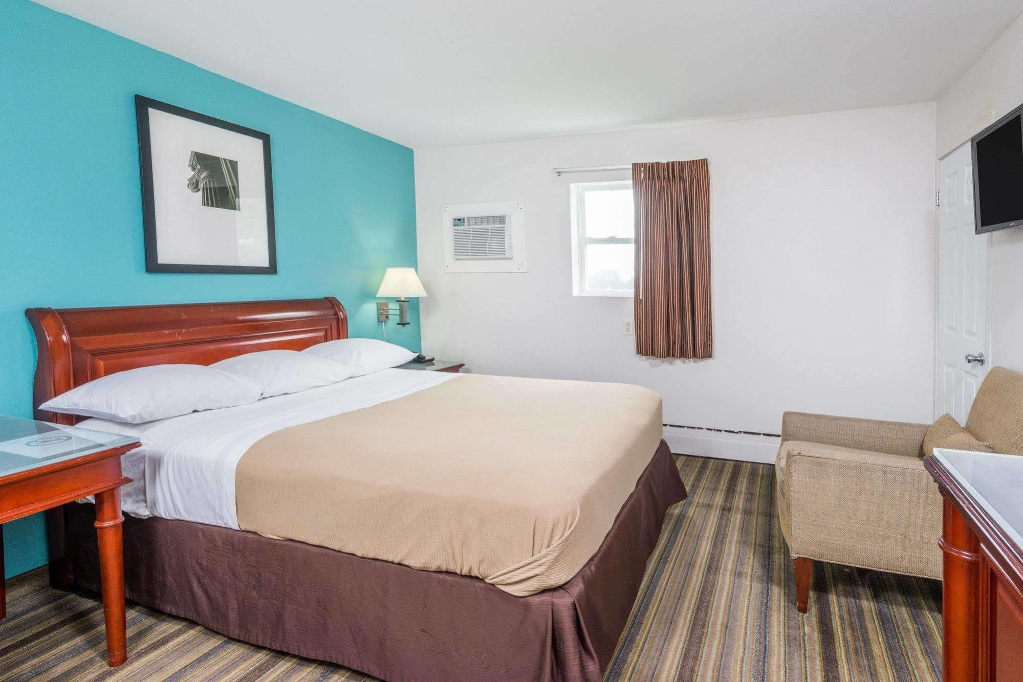 Rodeway Inn Pittsfield Екстер'єр фото